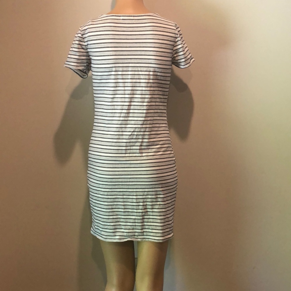 Button down dress - Picture 2 of 2